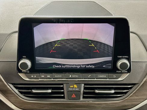 Used 2025 Nissan Altima 2.5 SV FWD image 22