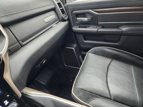 Used 2022 RAM 2500 Laramie image 12