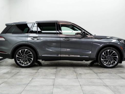 Used 2023 Lincoln Aviator Reserve w/ Equipment Group 201A image 10