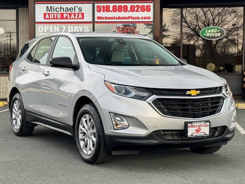 Used 2021 Chevrolet Equinox LS image 1