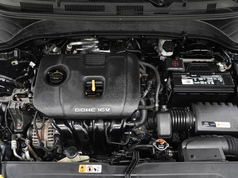 Used 2018 Hyundai Kona SE AWD/4WD image 30