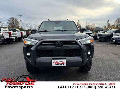 Used 2024 Toyota 4Runner SR5 Premium image 3