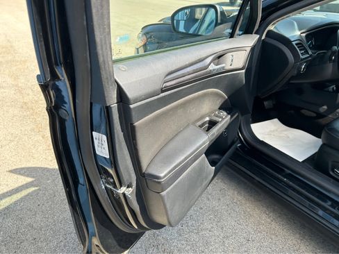 Used 2018 Ford Fusion SE w/ Equipment Group 601A image 30