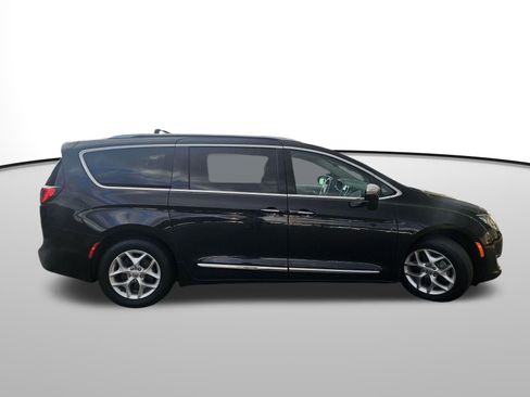 Used 2020 Chrysler Pacifica Limited image 7