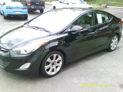 Used 2013 Hyundai Elantra Limited FWD image 1