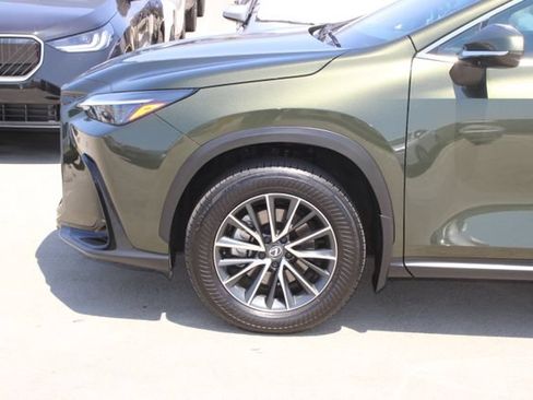 Certified 2025 Lexus NX 250 FWD w/ Premium Package image 4