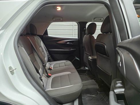 Used 2022 Chevrolet TrailBlazer LT AWD/4WD image 17