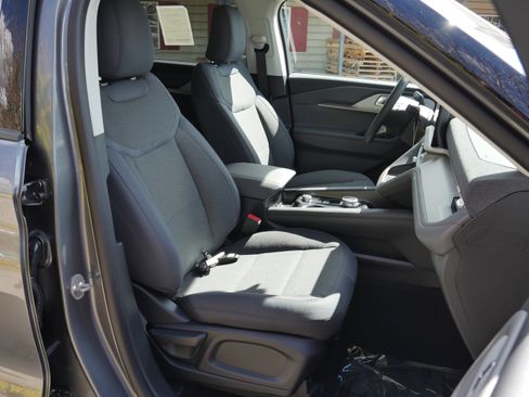 New 2026 Ford Explorer Active image 32