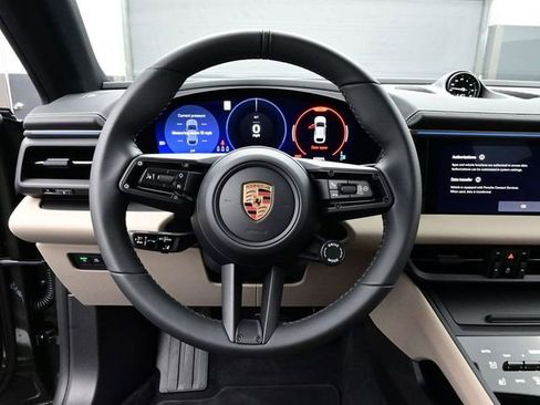 New 2025 Porsche Macan 4S Electric AWD/4WD image 8