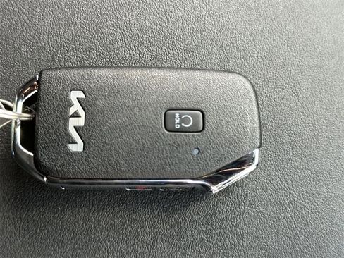 New 2026 Kia Seltos S image 28