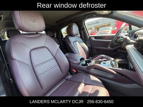 Used 2024 Porsche Cayenne S image 12