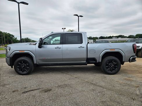 New 2026 GMC Sierra 2500 AT4 w/ AT4 Premium Plus Package AWD/4WD image 2