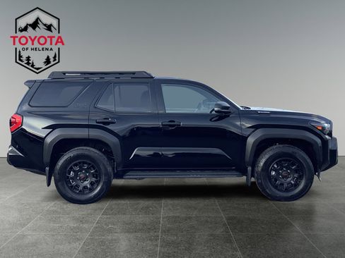 Used 2025 Toyota 4Runner TRD Off-Road image 6