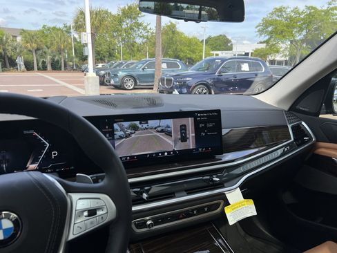 Used 2026 BMW X7 xDrive40i image 30