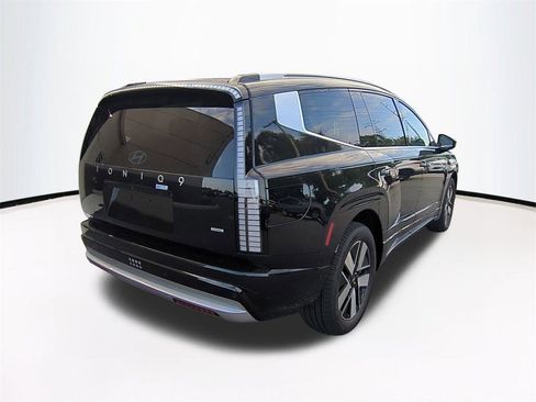 New 2026 Hyundai Ioniq 9 SEL image 5