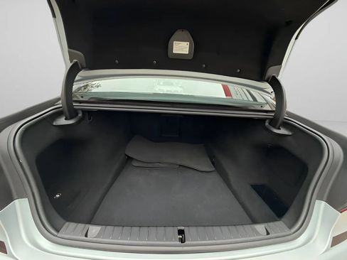 Used 2018 BMW 740i image 16