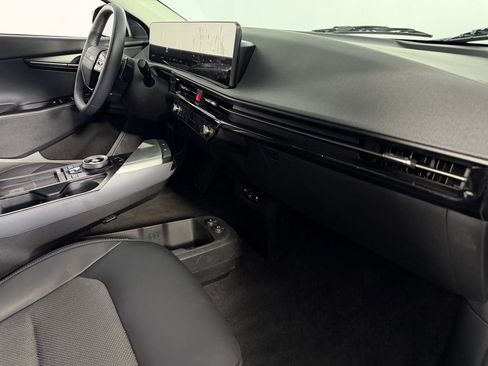 Used 2025 Kia EV6 Light w/ Light LR Technology Package image 32