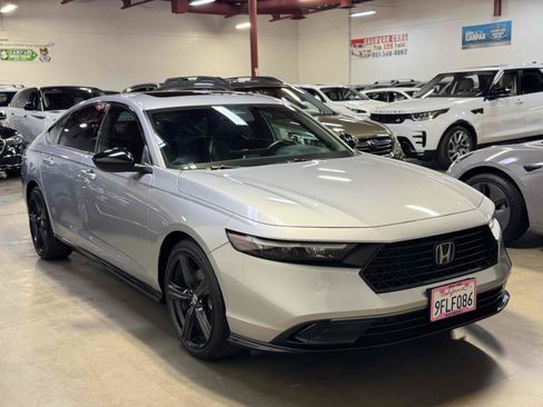Used 2023 Honda Accord Sport image 3