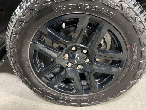Used 2024 Chevrolet Silverado 1500 Custom Trail Boss AWD/4WD image 39