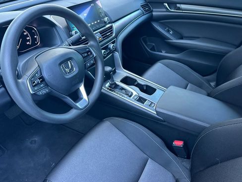 Used 2019 Honda Accord LX image 9