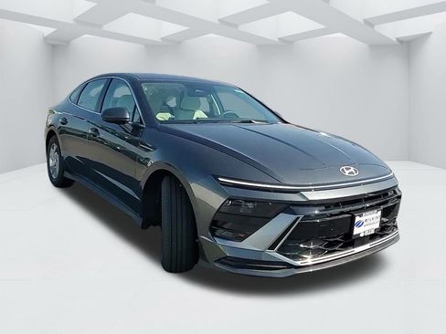 New 2026 Hyundai Sonata SE image 3