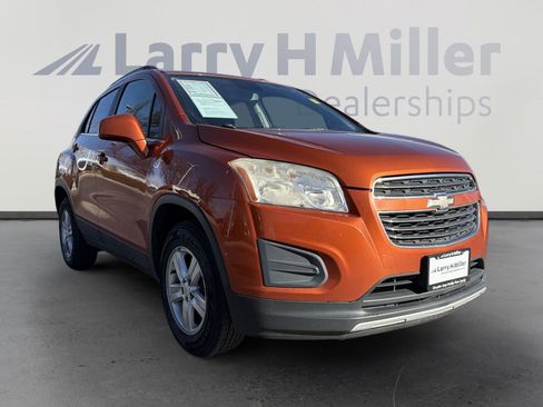Used 2015 Chevrolet Trax LT image 2