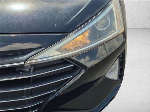 Used 2020 Hyundai Elantra Value Edition FWD image 9