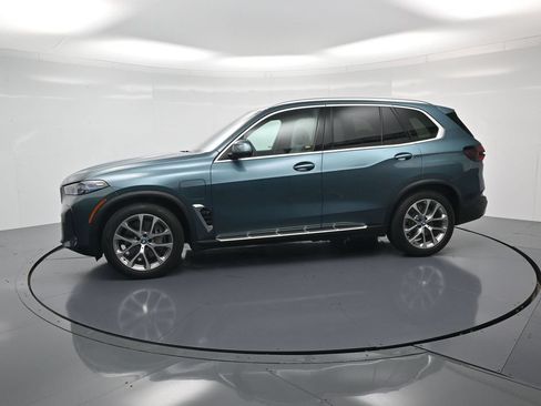 Used 2024 BMW X5 xDrive50e w/ Premium Package AWD/4WD image 2