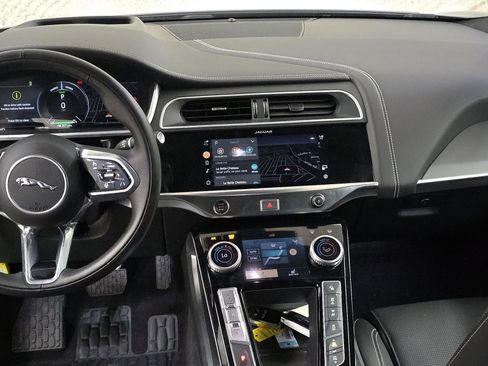 Used 2024 Jaguar I-PACE R-Dynamic HSE image 9