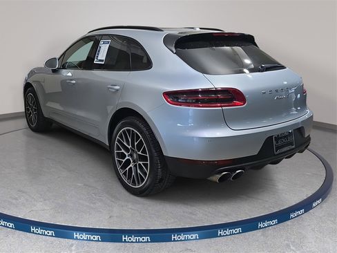 Used 2018 Porsche Macan S image 8