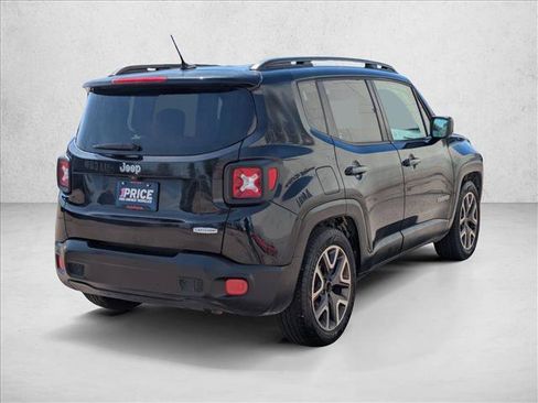 Used 2015 Jeep Renegade Latitude w/ Popular Equipment Group FWD image 3