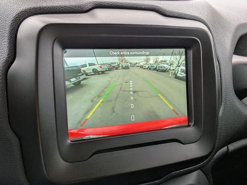 Used 2021 Jeep Renegade Sport image 23