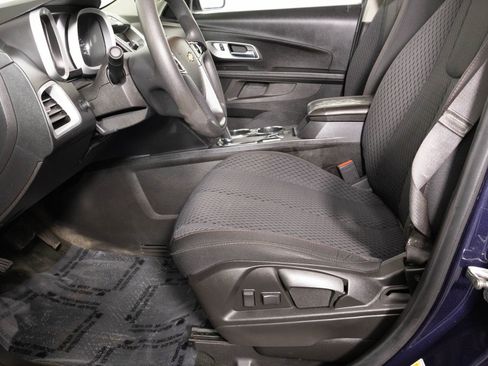Used 2015 Chevrolet Equinox LS image 17