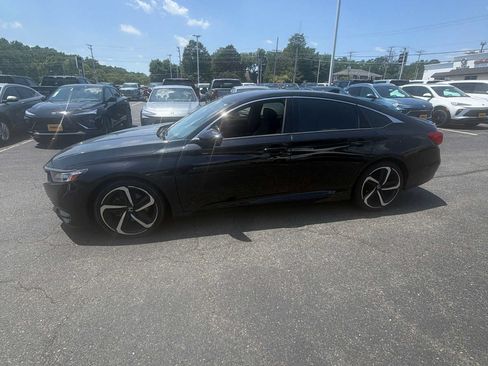 Used 2019 Honda Accord Sport image 1