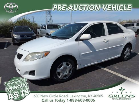 Used 2010 Toyota Corolla LE FWD image 1