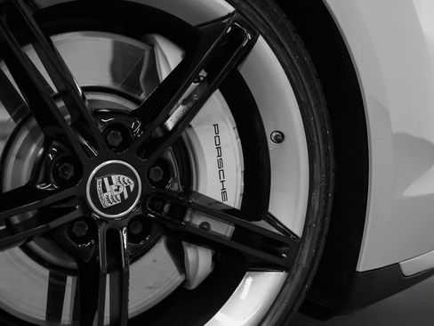 Certified 2021 Porsche Taycan Turbo image 17