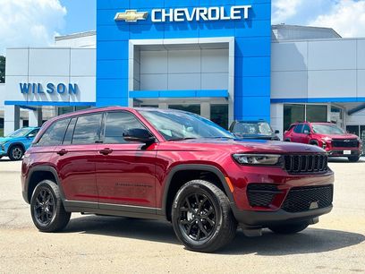 Used 2025 Jeep Grand Cherokee Altitude