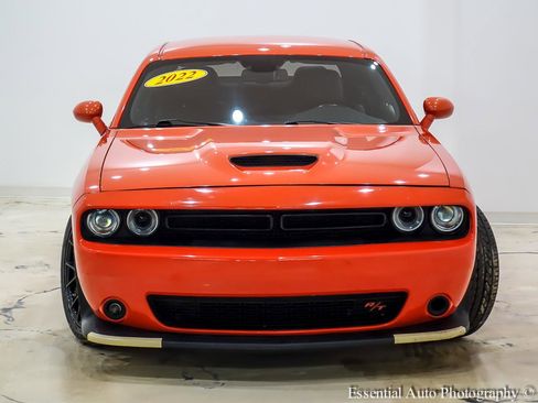 Used 2022 Dodge Challenger R/T image 5