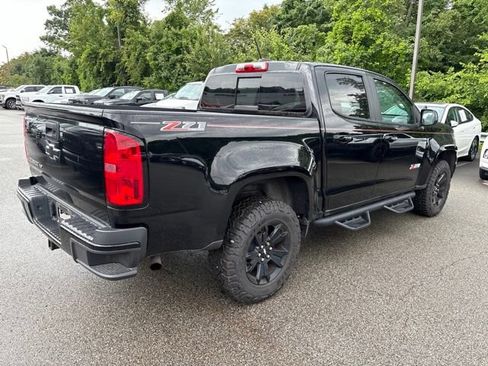 Used 2017 Chevrolet Colorado Z71 w/ Z71 Midnight Edition AWD/4WD image 5