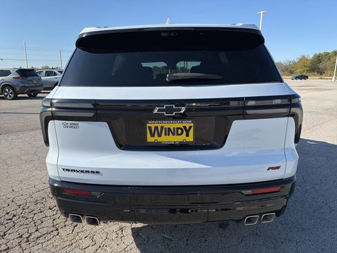 New 2026 Chevrolet Traverse RS w/ LPO, Floor Liner Package image 6