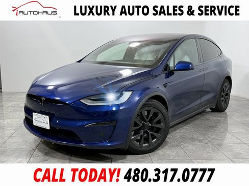 Used 2023 Tesla Model X Plaid image 1
