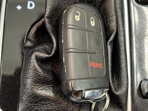 Used 2024 Jeep Compass Latitude w/ Altitude Special Edition image 30