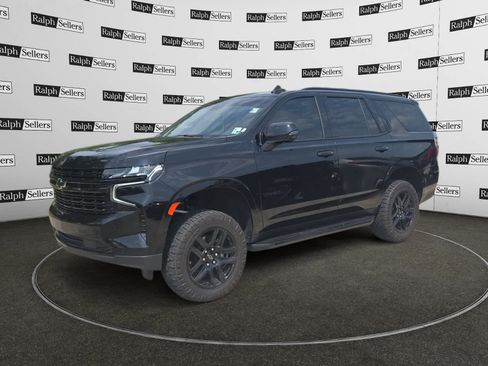Used 2024 Chevrolet Tahoe RST w/ Luxury Package AWD/4WD image 2