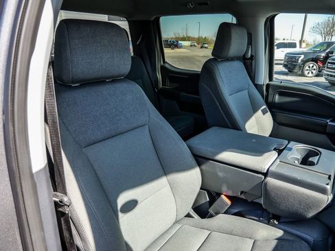 Used 2025 Ford F150 XLT w/ Equipment Group 301A Standard image 15