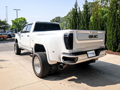 Used 2021 GMC Sierra 3500 Denali w/ Denali Ultimate Package AWD/4WD image 8