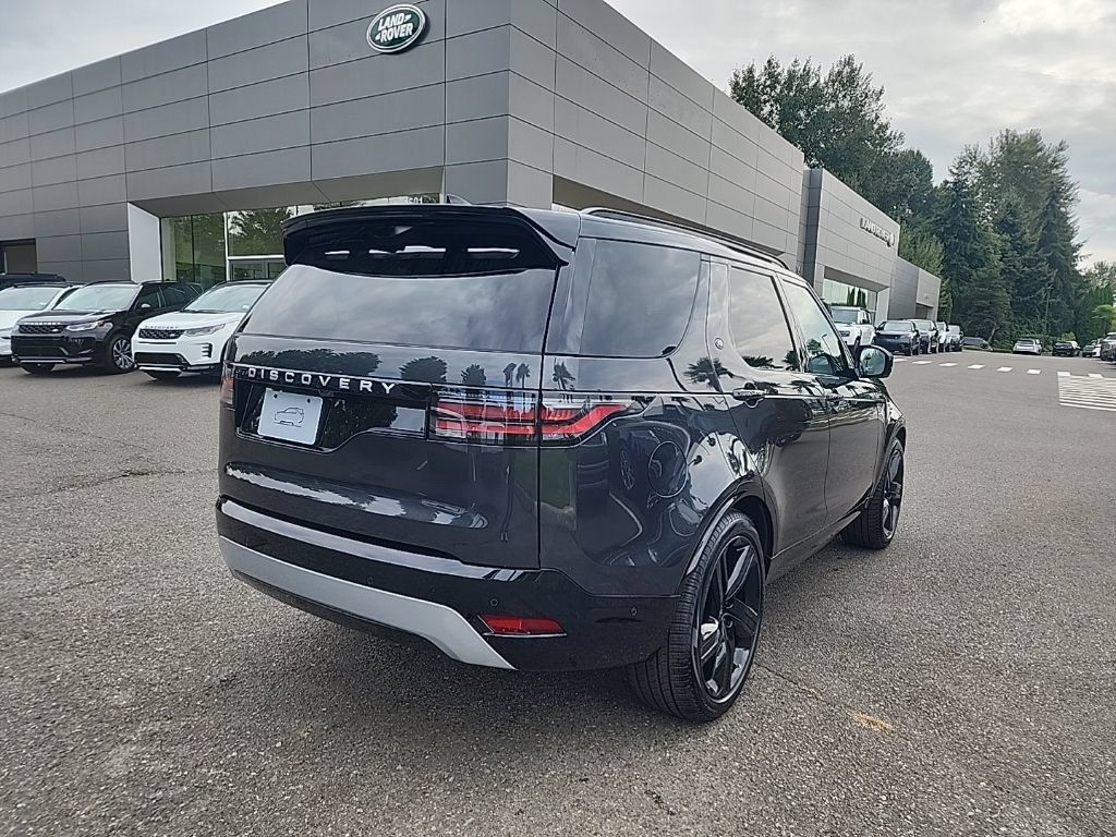 New 2026 Land Rover Discovery Limited Edition AWD/4WD image 5