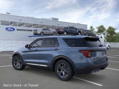 New 2025 Ford Explorer Active w/ Active Comfort Package image 4