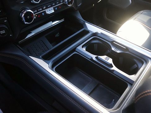 Used 2024 Ford F350 Platinum image 25