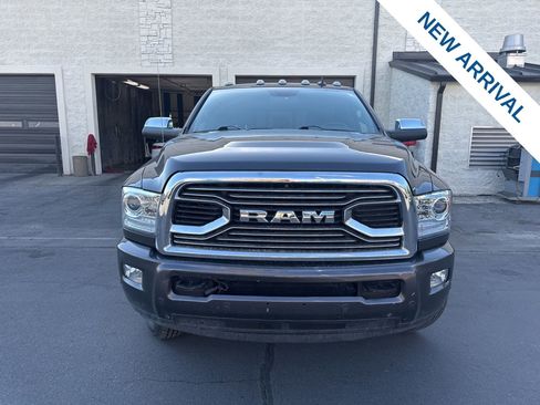 Used 2017 RAM 3500 Laramie Longhorn image 2