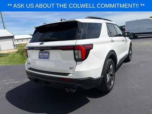 Certified 2025 Ford Explorer ST AWD/4WD image 4
